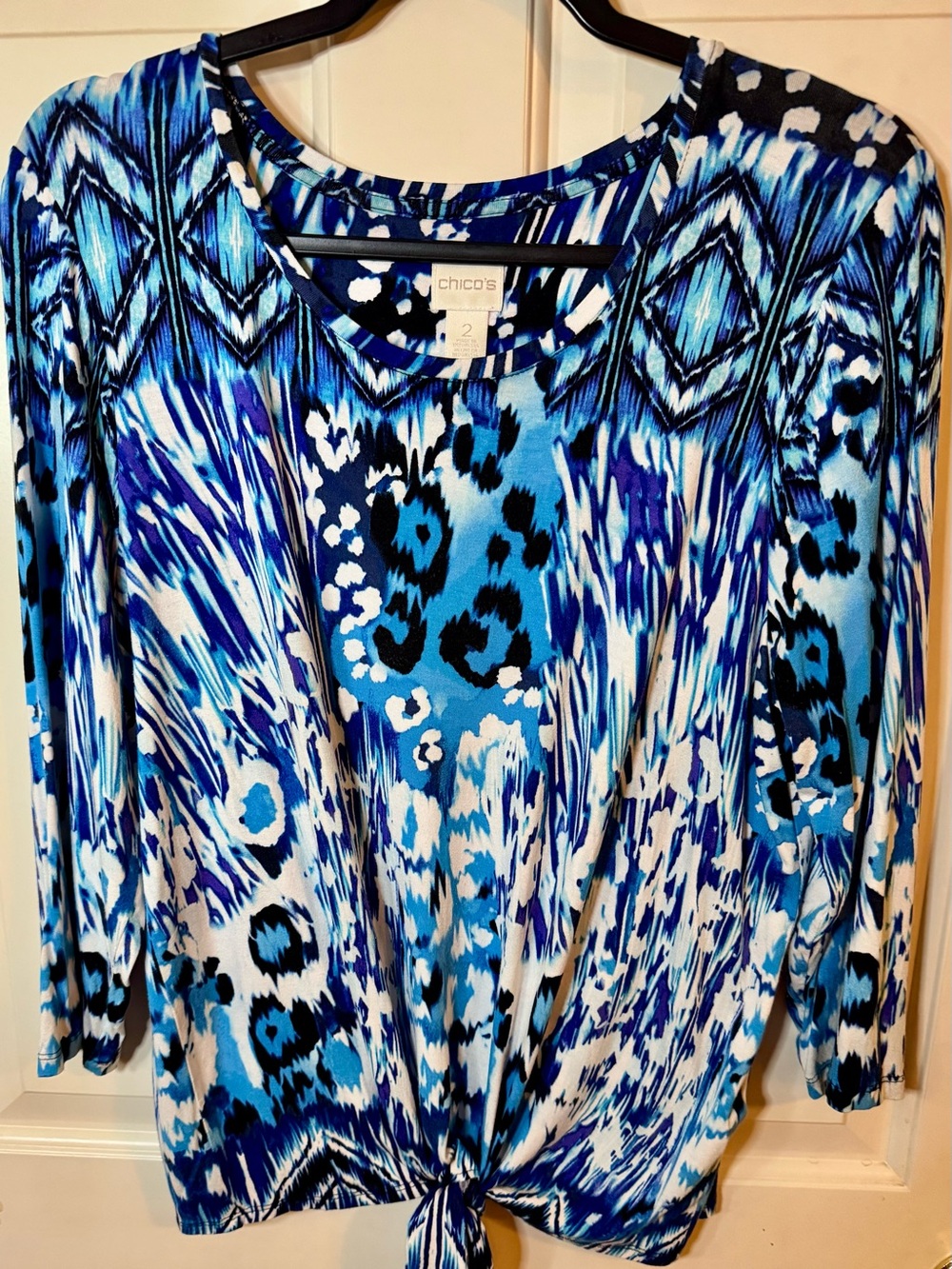 Chico's Top Boho style with Tie-Front and 3/4 Sleeve Chico’s Size 2